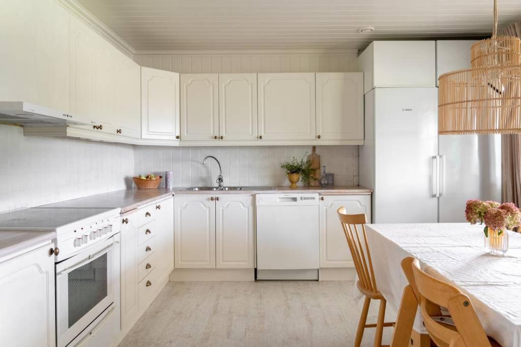 A Countryside Villa Close To Uppsala! Esterno foto